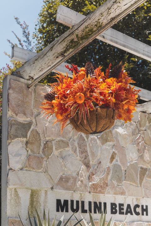 15Pcs Outdoor Artificial Maple Leaf, Pumpkin, and Berry Bouquet