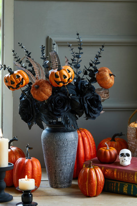 4Pcs Halloween Pumpkin Bunch with Black Maple Leaves