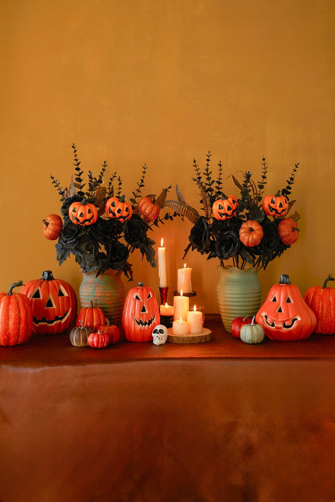 4Pcs Halloween Pumpkin Bunch with Black Maple Leaves